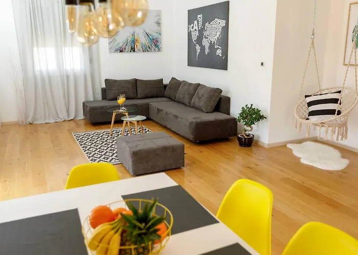 Luxury Castrum Villa